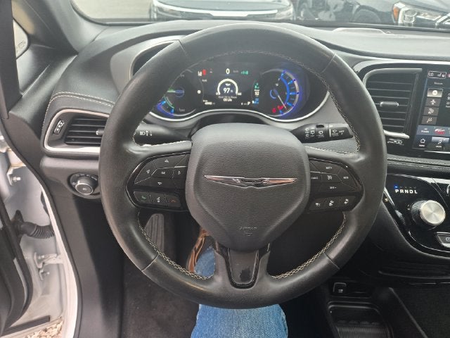2024 Chrysler Pacifica Hybrid Select S Appearance