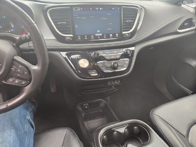 2024 Chrysler Pacifica Hybrid Select S Appearance