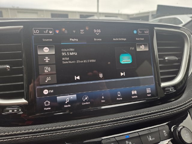 2024 Chrysler Pacifica Hybrid Select S Appearance