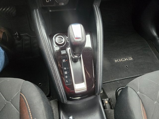 2020 Nissan Kicks SR