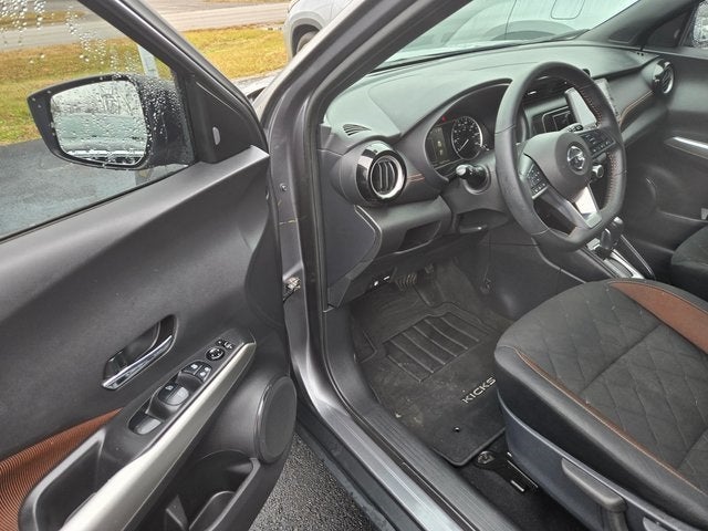 2020 Nissan Kicks SR