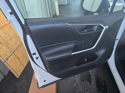 2022 Toyota RAV4 Hybrid LE