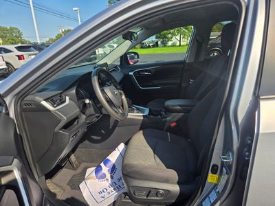 2021 Toyota RAV4 Hybrid XLE