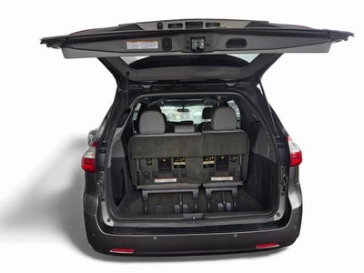 2017 Toyota Sienna XLE 7 Passenger