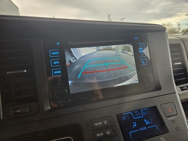 2017 Toyota Sienna XLE 7 Passenger