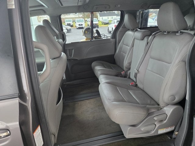 2017 Toyota Sienna XLE 7 Passenger