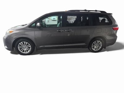 2017 Toyota Sienna XLE 7 Passenger