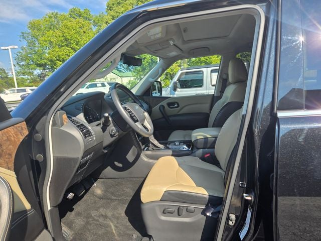 2024 INFINITI QX80 Premium Select