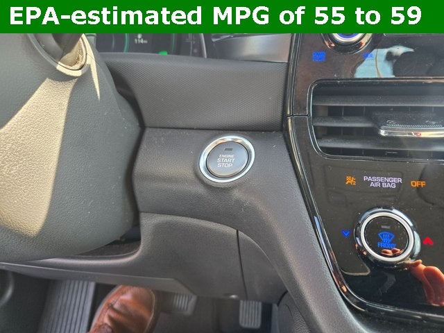 2022 Hyundai Ioniq Hybrid SE