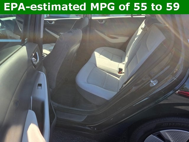 2022 Hyundai Ioniq Hybrid SE