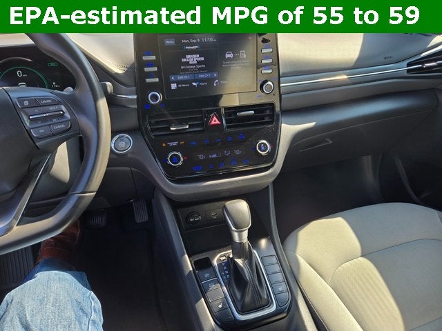 2022 Hyundai Ioniq Hybrid SE