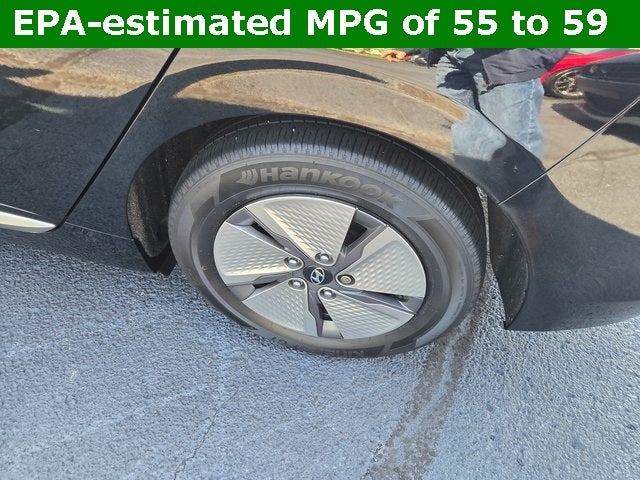 2022 Hyundai Ioniq Hybrid SE