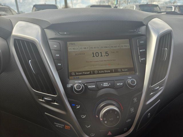 2016 Hyundai Veloster Base