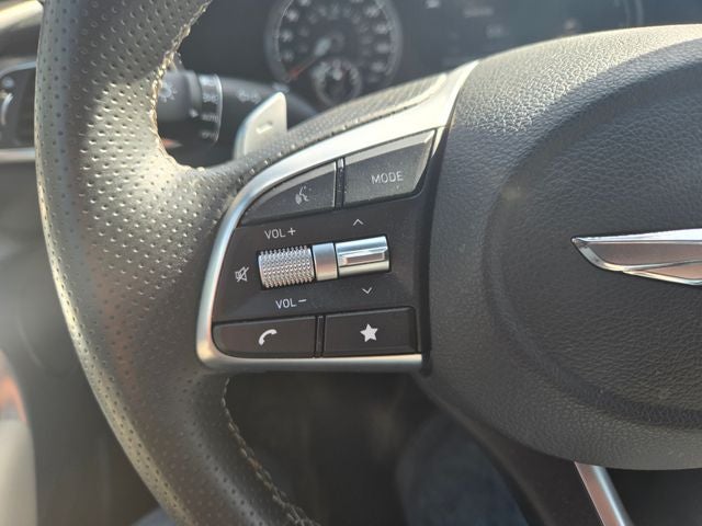 2022 Genesis G70 2.0T