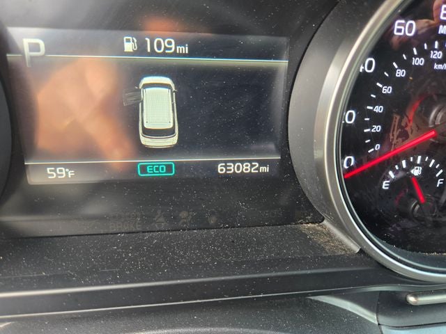 2024 Kia Carnival LX