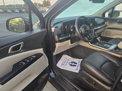 2024 Kia Carnival LX Seat Package