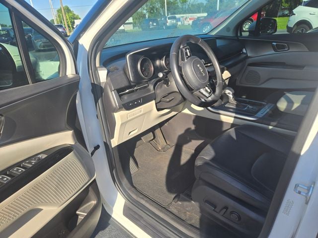 2022 Kia Carnival LXS