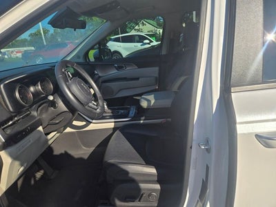 2022 Kia Carnival LXS