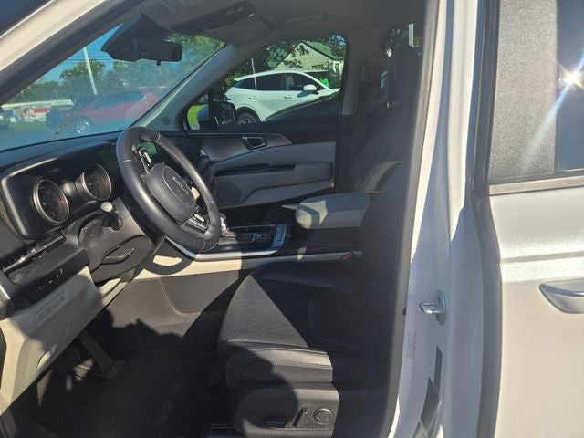 2022 Kia Carnival LXS