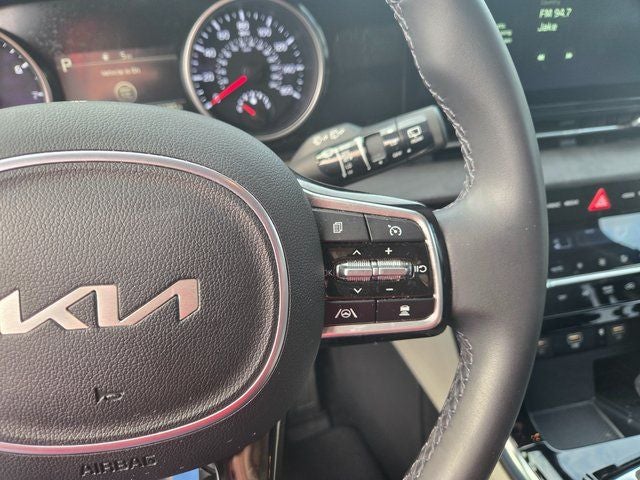 2024 Kia Carnival EX