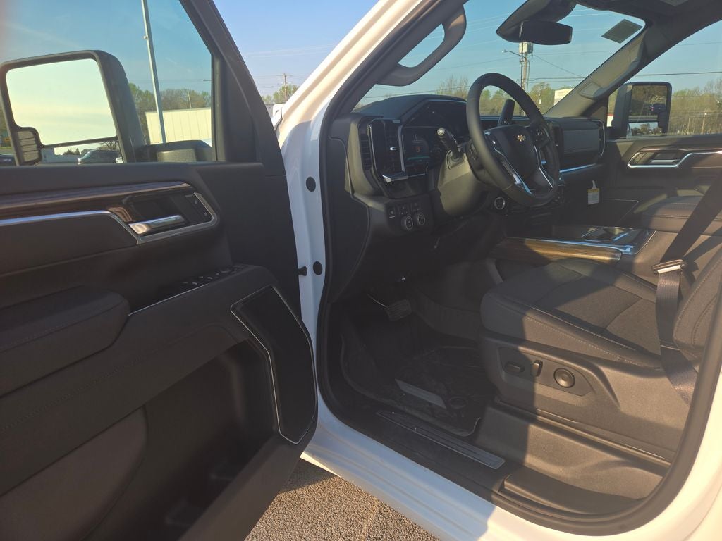 2026 Chevrolet Silverado 3500HD LT
