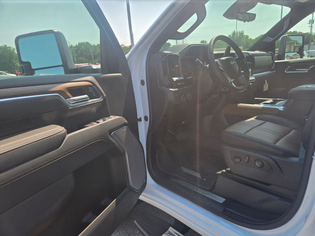 2026 Chevrolet Silverado 3500HD High Country