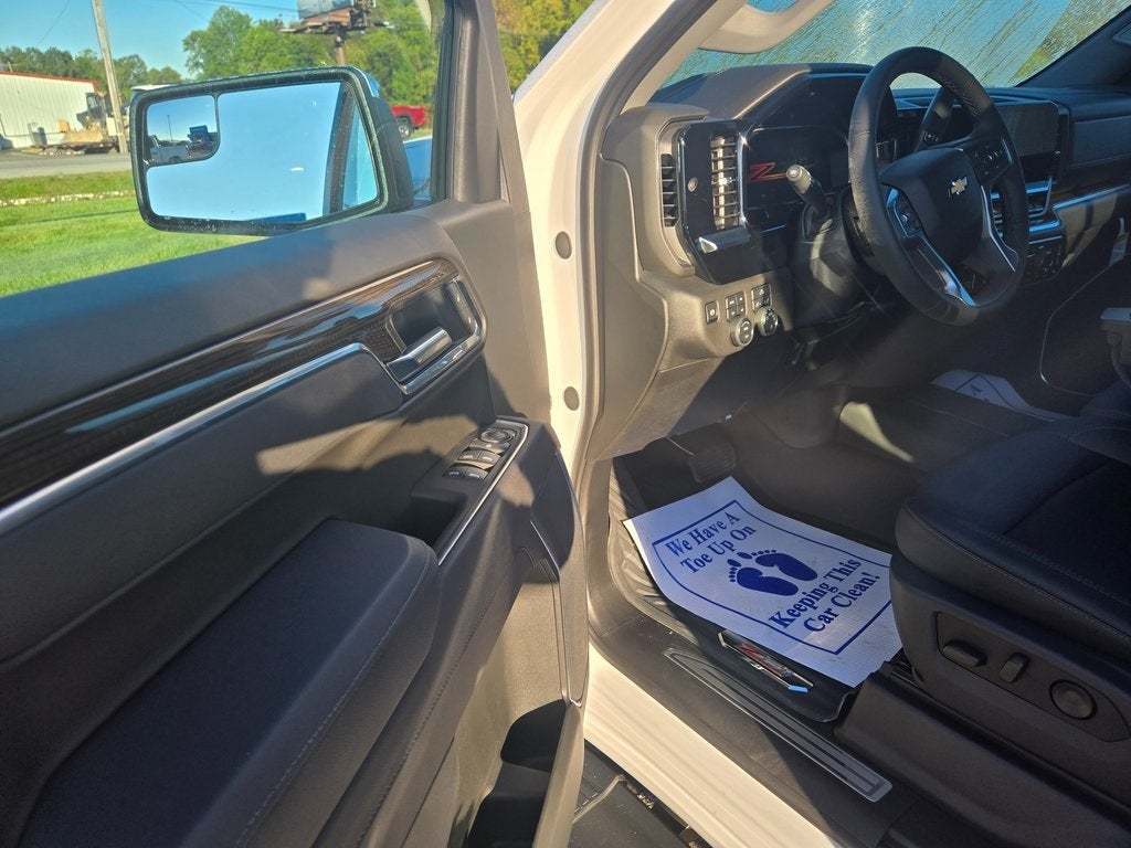 2026 Chevrolet Silverado 1500 LT LT1