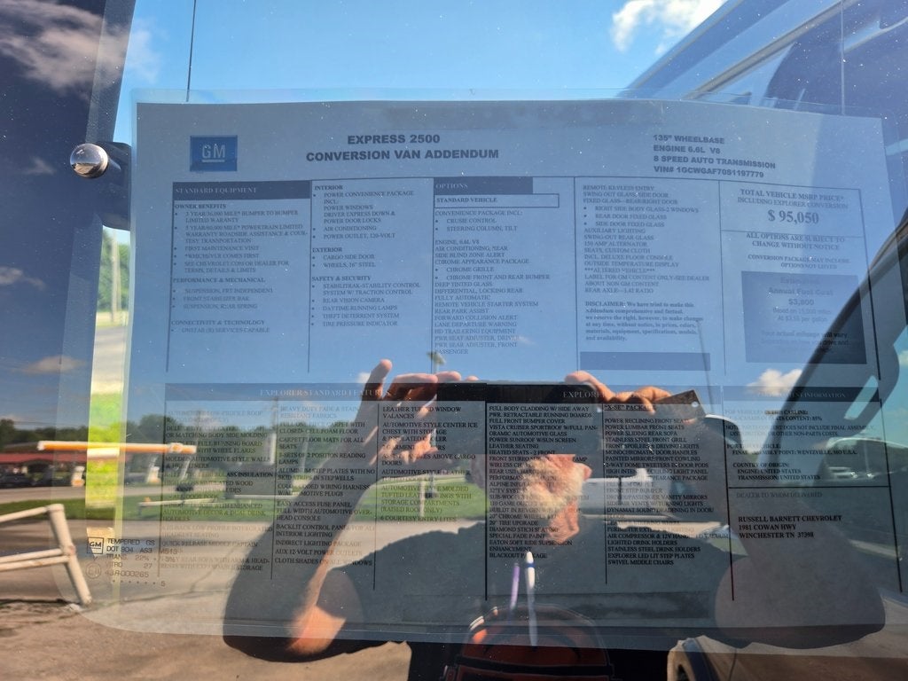 2025 Chevrolet Express 2500 Work Van Cargo