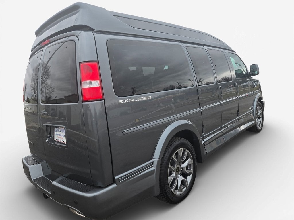 2026 Chevrolet Express 2500 Work Van Cargo