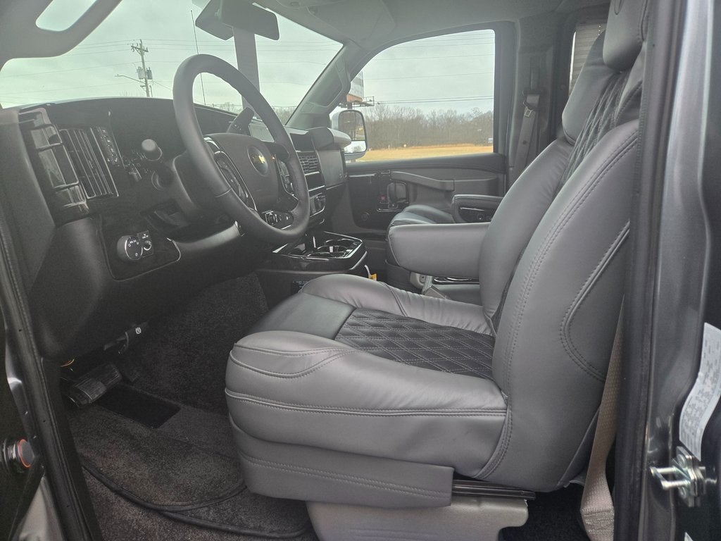 2026 Chevrolet Express 2500 Work Van Cargo