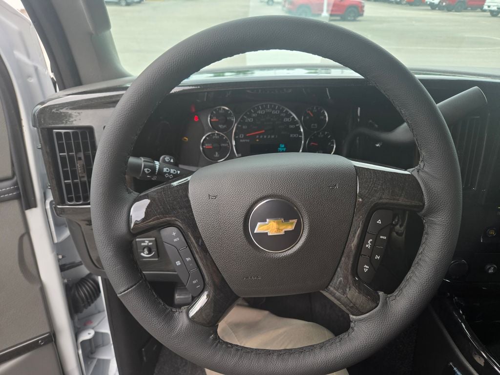 2026 Chevrolet Express 2500 Work Van Cargo