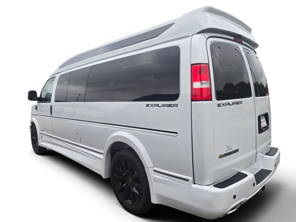 2026 Chevrolet Express 2500 Work Van Cargo