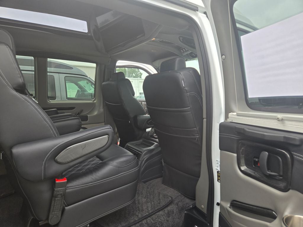 2026 Chevrolet Express 2500 Work Van Cargo
