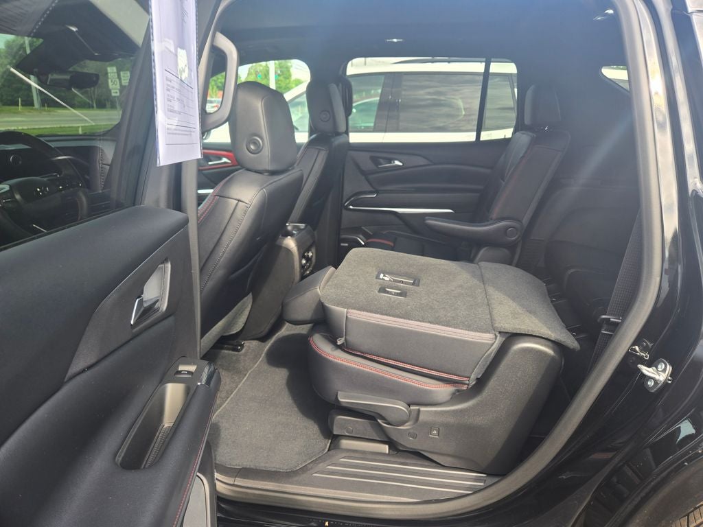 2025 Chevrolet Traverse RS