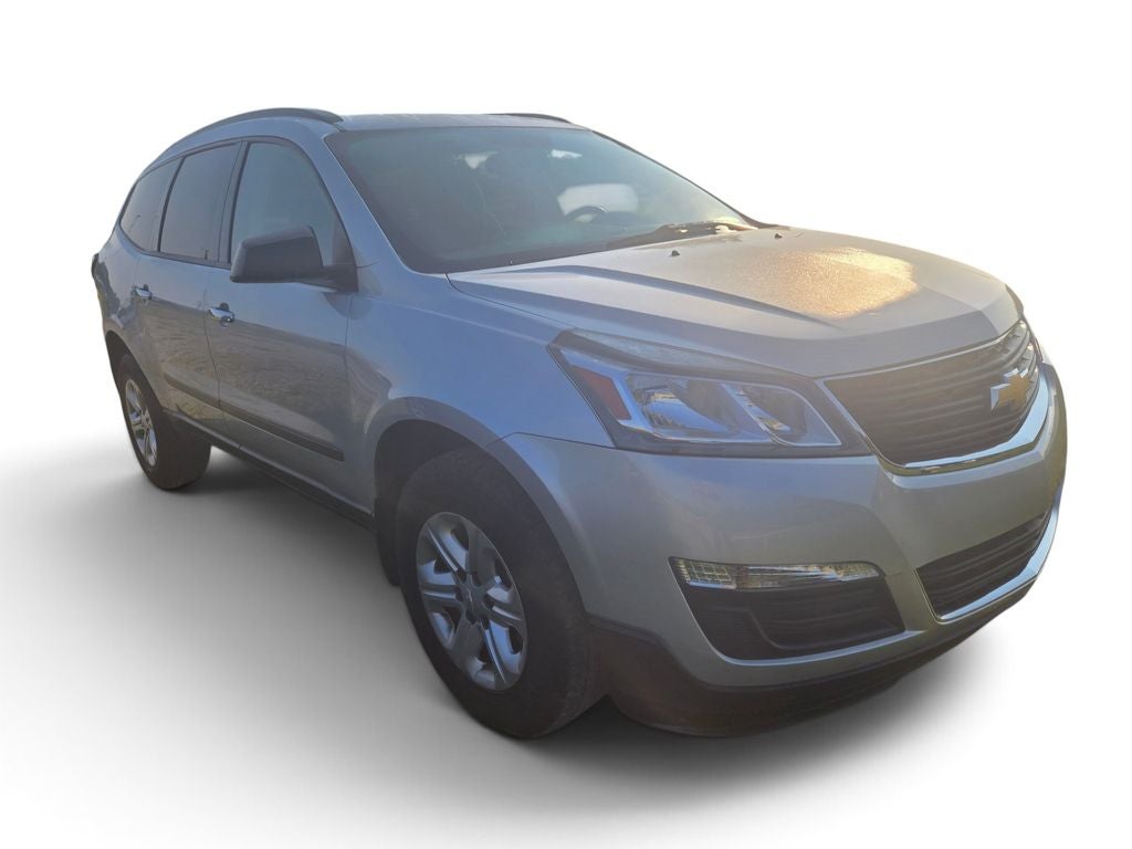 Used 2015 Chevrolet Traverse LS with VIN 1GNKRFED6FJ345878 for sale in Tullahoma, TN