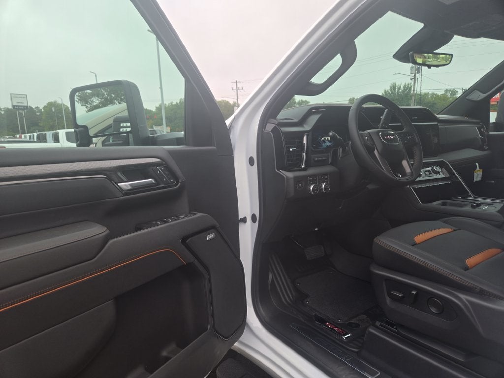2026 GMC Sierra 2500HD AT4