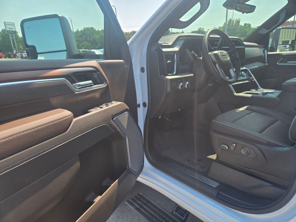 2026 GMC Sierra 2500HD Denali