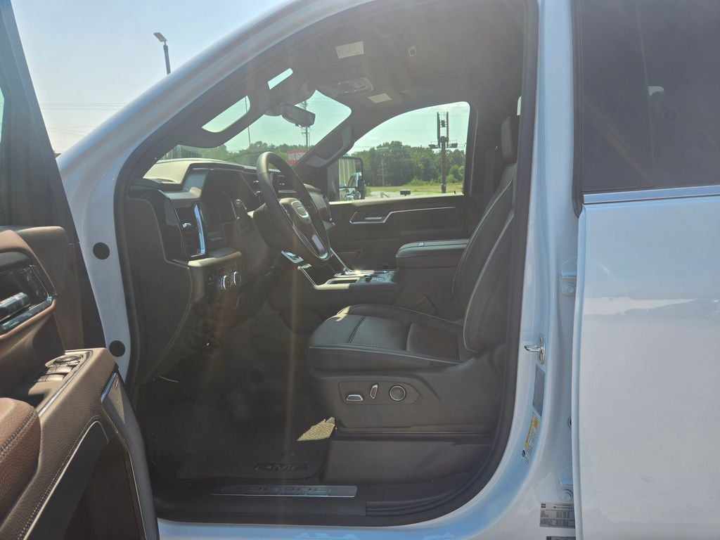 2026 GMC Sierra 2500HD Denali