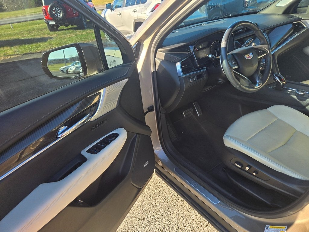 2023 Cadillac XT6 Sport