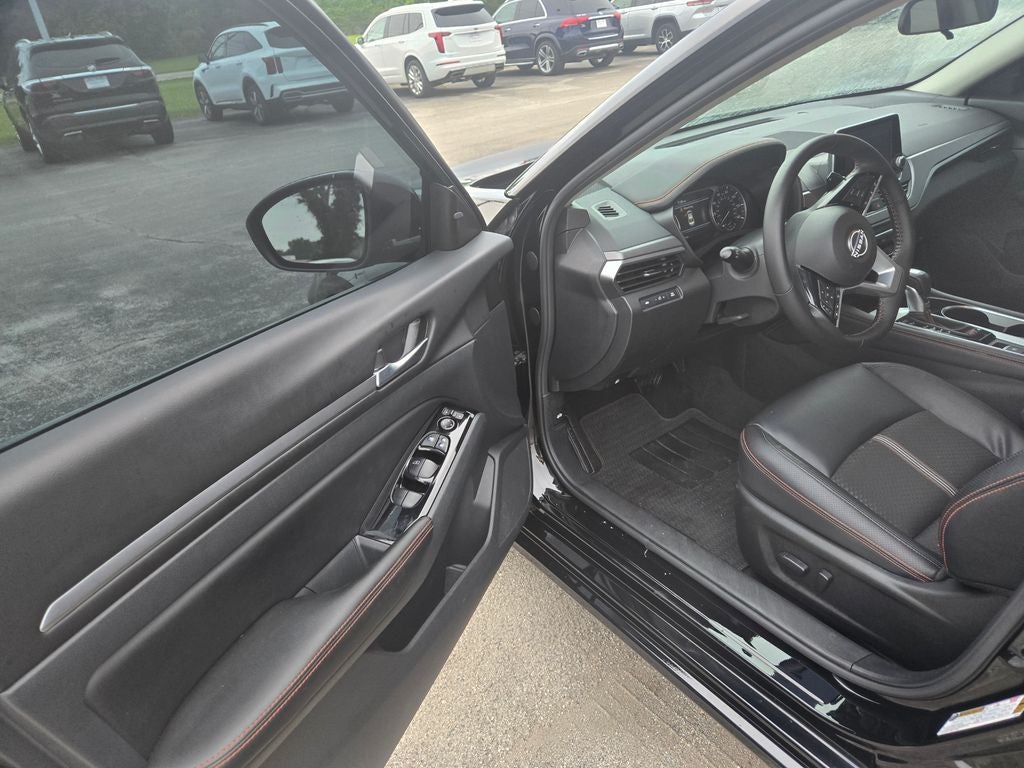 2025 Nissan Altima 2.5 SR