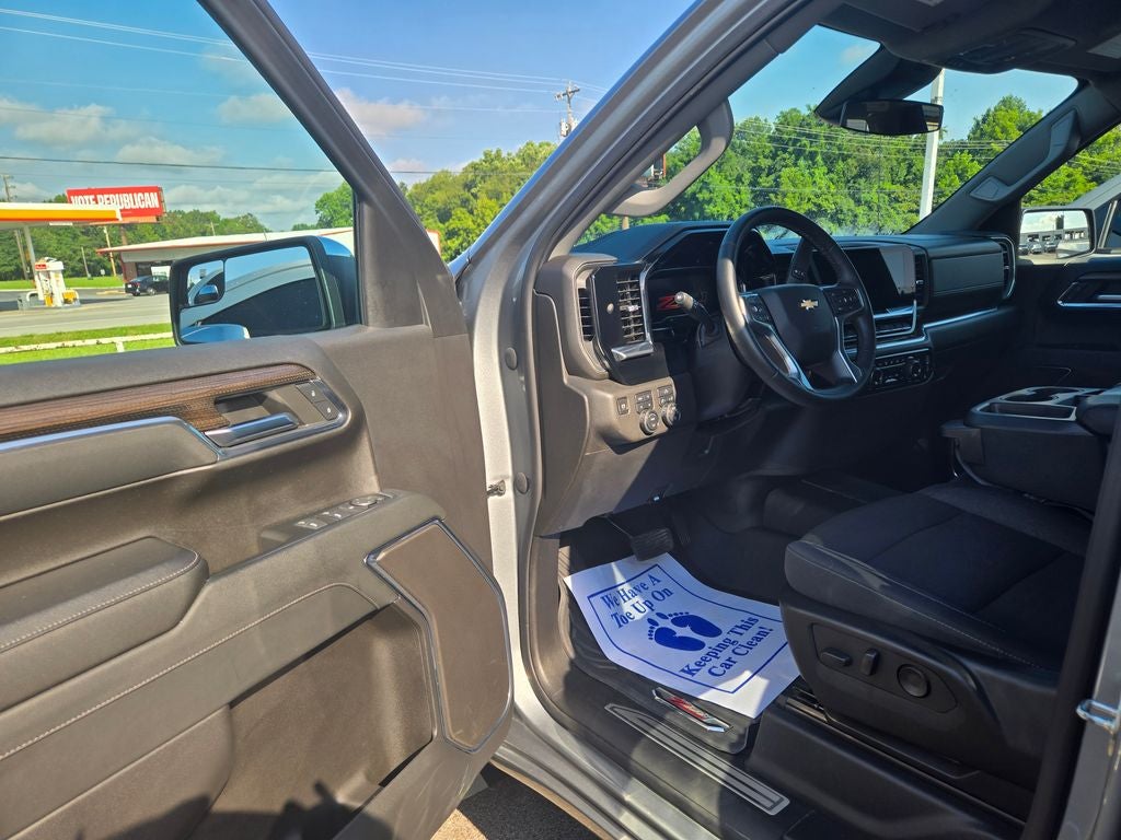 2023 Chevrolet Silverado 1500 LT LT1