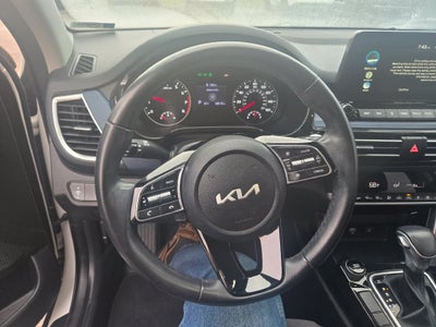 2023 Kia Seltos S